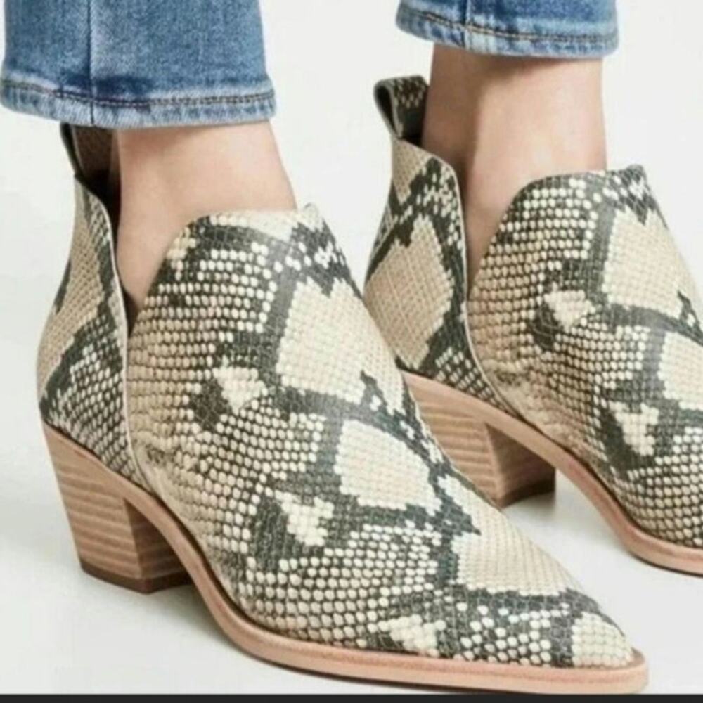 Dolce Vita Sonni Python Snake Skin Boho Western Festival Short Heeled Boot 7.5